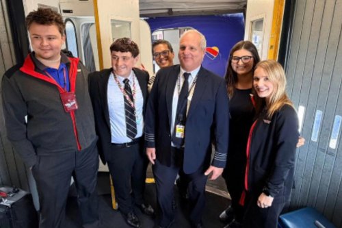 Spirit Airlines pilots bid emotional farewell after sudden shutdown