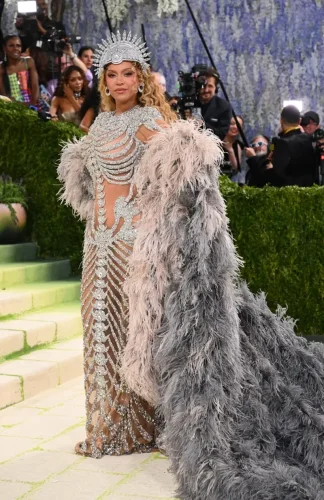 Beyonc&eacute; (literally) embodies the Met Gala theme