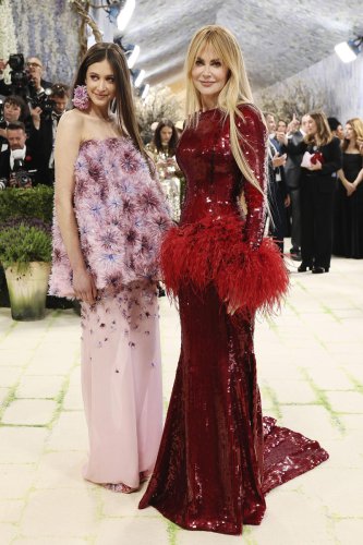 Nicole Kidman arrives with daughter Sunday Rose, 17, as her date to the 2026 Met Gala