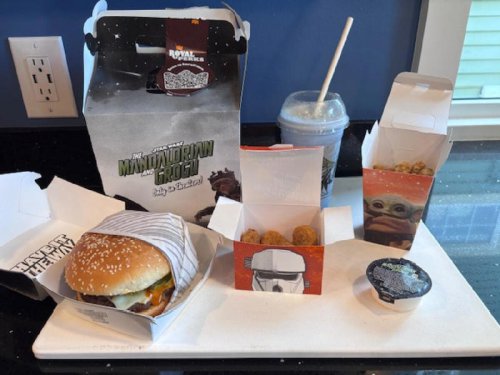 BBQ Bounty Whopper: Pickle chips rule, Grogu's blue cookie shake: Want to drink frosting?, Imperial Cheddar Ranch Tots: Flat and dry, Grogu garlic chicken fries: The sauce is the best part, Collectible cups: Hey! I didn't get one!, I tried Burger King's Mandalorian and Grogu menu, and this is not the way