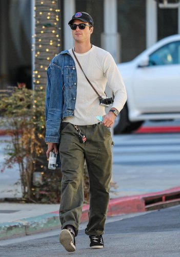 What to Wear to Get the Jacob Elordi Look, Table of Contents, Tips on How to Dress Like Jacob Elordi, Jacob Elordi&rsquo;s Most Iconic Outfits Over the Years, FAQs, Style guide: How to dress like Jacob Elordi