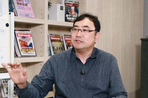＜95％が分かっていないという宇宙のこと、ダークマター以上に分からないダークエネルギーとは何か、今日の理論物理学者は何と格闘しているのか、根源的な物理への情熱について──理論物理学者でカリフォルニア大学バークレー校教授の野村氏に聞いた＞, 95％が分かっていない宇宙, ダークマターが"見える""分かる"とは, ダークエネルギーは「知らんエネルギー」, 今日の理論物理学者が格闘していること, 根源的な物理への情熱, 素粒子では「宇宙の根源」に迫れない 理論物理学者・野村泰紀に聞いた「ファンダメンタルなもの」への情熱
