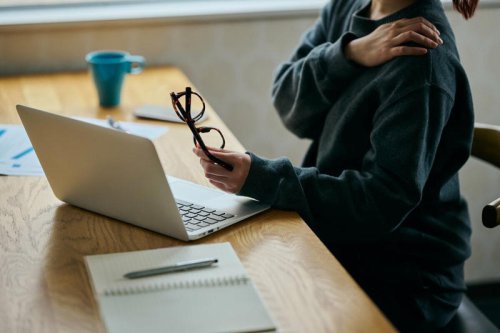 「ゴロ寝」と「軽い運動」、疲労回復に効果があるのはどっち? 医師が教える「疲れとりの新常識」8つ