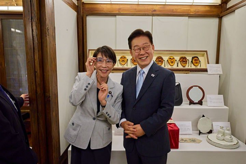高市首相が最も頻繁に対面した外国首脳の一人に李大統領&hellip;日韓接近が鮮明に, 日韓接近の背景にトランプ政権の「ドンロー主義」, 対中安保協力では日韓に温度差も, 「江南タイムズ」で最も閲覧された記事, 「なぜ今、日韓が急接近?」&hellip;背景にあった&ldquo;トランプ不在&rdquo;とアジアを揺らす力の空白