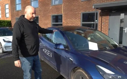 UK man driving 245,000-mile Tesla Model 3 travels 1,300 miles in a week and it costs less than half a tank of gas