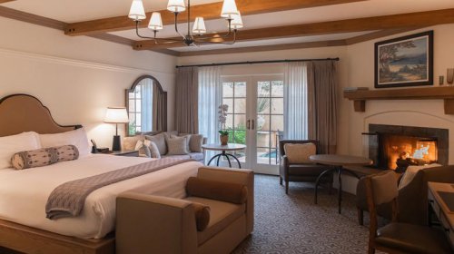 California's coastal Mediterranean-style boutique hotel in Pebble Beach has award-winning golf and spa