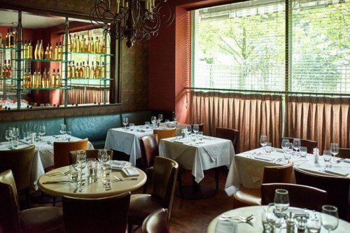 Top 15+ Red Flags You&rsquo;re About to Eat at a Bad Restaurant