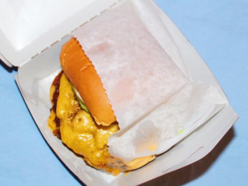 I tried the biggest burgers at 5 fast-food chains and ranked them from worst to best