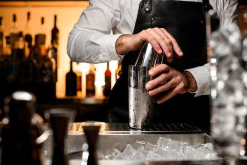 The dos and don&rsquo;ts of bar etiquette, Asking them to do a shot with you, Picking up your drink before they give it to you, Cleaning up broken glass, Itemizing and splitting a tab, Stuffing napkins, straw wrappers or other trash into your cup, Telling them your life story, Asking them out, Reaching over or behind the bar to grab something quickly, Buying a round of drinks, Asking them to &ldquo;surprise you&rdquo; with a drink, 16 Polite Habits Bartenders Actually Dislike&mdash;and What To Do Instead, Requesting a custom cocktail or ordering off-menu, Using beverage napkins to clean up a spill, Handing them a wad of cash, 16 Polite Habits Bartenders Actually Dislike&mdash;and What To Do Instead, Getting creative with the tip, 16 Polite Habits Bartenders Actually Dislike&mdash;and What To Do Instead, Not bothering them with safety concerns, 16 Polite Habits Bartenders Actually Dislike&mdash;and What To Do Instead, Keeping things simple without a menu, About the experts, Why trust us, Top 16+ Polite Habits Bartenders Actually Dislike&mdash;and What to Do Instead