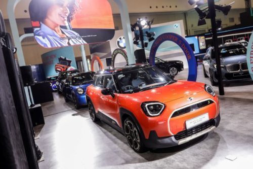 Review MINI Aceman, Perpaduan Futuristik dan Klasik di GJAW 2024