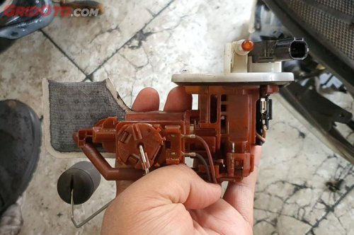 Ini Kebiasaan Jelek Pemilik Motor Injeksi Yang Bikin Fuel Pump Cepat Jebol