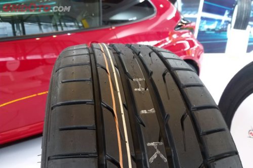 ban mobil, ban baru, Fungsi garis warna pada ban, Garis Warna Telapak Ban, Garis warna ban, Kirain Biar Aesthetic, Ternyata Ini Fungsi Garis Warna di Ban Baru