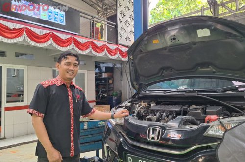 honda, mobil honda, bengkel spesialis, Honda Clinic Pradana, Kisah Mantan Mekanik Honda Dirikan Bengkel Spesialis Sampai Berangkatkan Umroh Pegawainya