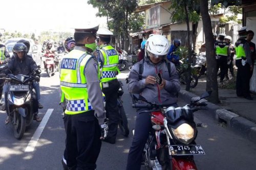 Ini Alasan Foto Atau Video Tak Bisa Gantikan Fisik SIM Atau STNK Saat Ditilang
