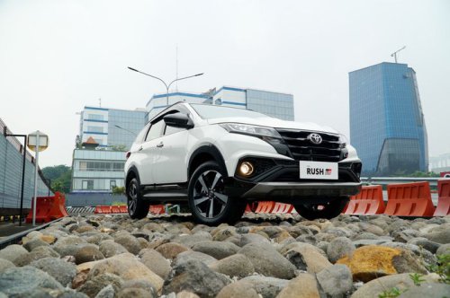 Harga Toyota Rush Turun Puluhan Juta, Tipe Tertinggi Jadi Segini