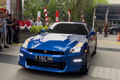 Mengejutkan, Pelat Nomor Nissan GT-R R35 Wamenaker Noel Ebenezer Bermasalah
