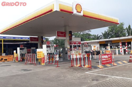pertamax, harga bbm, Shell Super, Harga BBM RON 92, Harga BBM September 2025, Perbandingan Harga BBM RON 92 September 2025, Segini Selisihnya