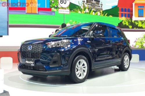 Harus Siap Menunggu, Sales Ungkap Penjualan Rocky Hybrid di GIIAS 2025