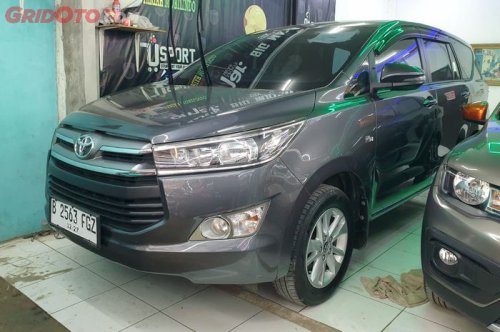Cocok Buat Mobil Keluarga, Innova Reborn Bensin Harganya Tinggal Segini