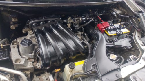 Begini Cara Mengatasi Suara Aneh di Ruang Mesin Mobil Bekas Nissan Livina