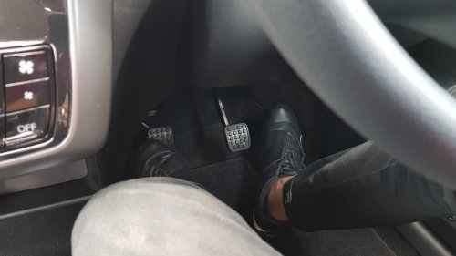 Langsung Gaspol Saat Mesin Dingin Bisa Ganggu Pelumasan Mesin Mobil?