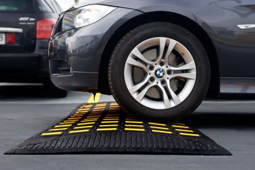 jalan raya, polisi tidur, jalan nasional, speed bump, Sekarang Paham, Ini Alasan Jalan Raya Nasional Tak Boleh Dipasangi Polisi Tidur