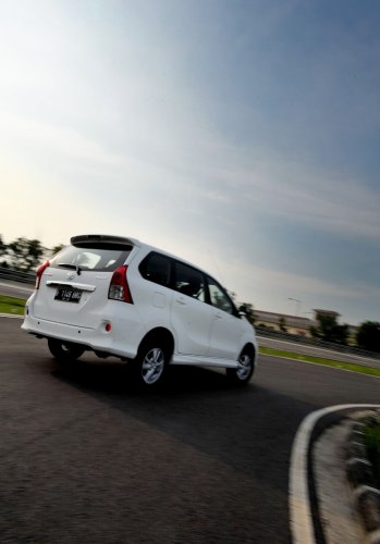 Daftar Harga Mobil Bekas Toyota Avanza 2015, Veloz Manual Cuma Rp 100 Jutaan