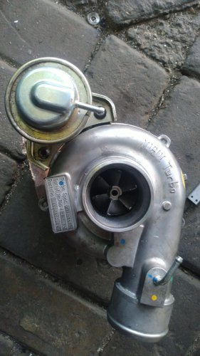 udara, turbo, oli mesin, filter udara, ruang bakar, pelumasan, tenaga mesin, Kerusakan Turbo Bisa Membuat Mobil Kurang Tenaga, Ini Penjelasannya
