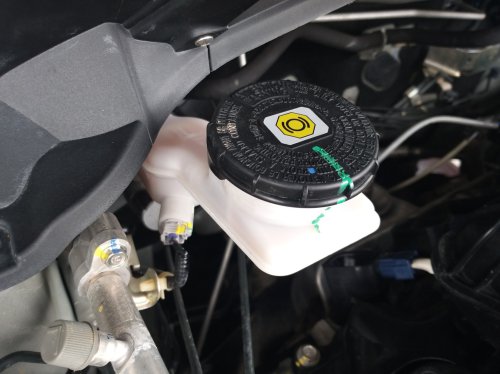 Minyak Rem  Mobil Berkurang Banyak, Bisa dari Sini Penyebabnya