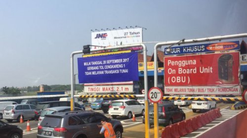 e-toll, Multi Lane Free Flow (MLFF), bayar tol tanpa berhenti, Bayar Tol Tanpa Sentuh, Bayar Tol Tanpa Henti, Kiamat Kartu E-Toll Belum Juga Terjadi, MLFF Tak Kunjung Dimulai Karena Ini