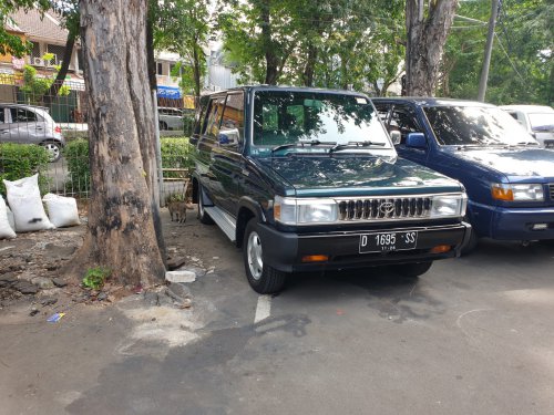 mobil bekas grand extra, mobil bekas keluarga, harga mobil bekas grand extra, toyota grand extra, grand extra bekas, Toyota Kijang Grand Extra Rp 40 Jutaan Body Mulus, Simak Tahunnya