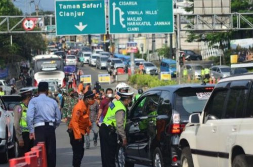 Polantas Rekrut Pak Ogah di Puncak Bogor Buat Bantu-bantu Saat Libur Nataru