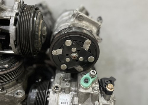 Begini Cara Deteksi Kompresor AC Mobil Mulai Mengalami Rusak