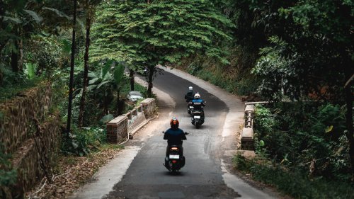 rem blong, NMAX Turbo, Aerox turbo, Y-SHIFT, Bisa Bantu Ngerem! Ini Cara Pakai Y-Shift NMAX dan Aerox Turbo di Pegunungan
