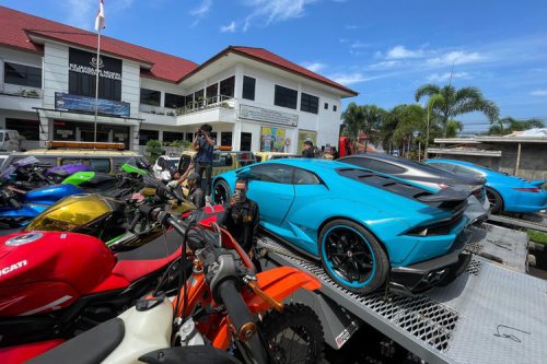 Lamborghini Hingga Porsche Doni Salmanan Laku Dilelang, Negara Untung Miliaran Rupiah