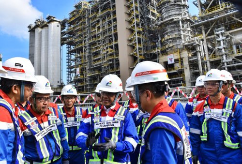 rusia, impor, impor bbm, Bahlil Lahadalia, Pasokan BBM Jadi Rebutan Banyak Negara, Bahlil Ungkap Strategi RI Amankan Pasokan