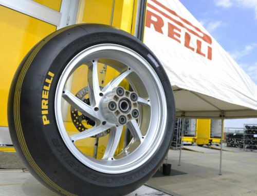 MotoGP, pirelli, tes ban, uji coba ban baru, Michelin Pamit, MotoGP Siapkan 4 Tes Khusus Untuk Pirelli di Musim 2026
