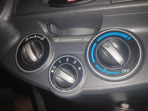 Ketahui Penyebab Embusan Angin AC Mobil Lemah, Ini Masalahnya