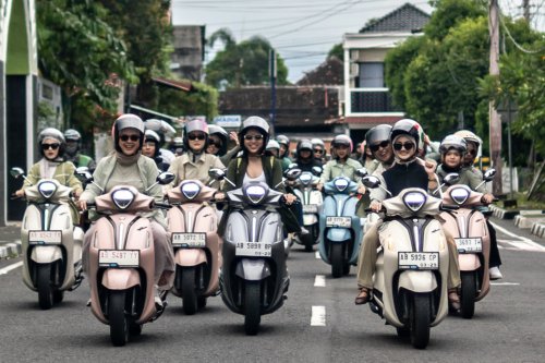 honda scoopy, motor matic, Yamaha Fazzio, Bobot Honda BeAT, Pilihan Motor Matic Berbobot Ringan yang Ramah Buat Perempuan