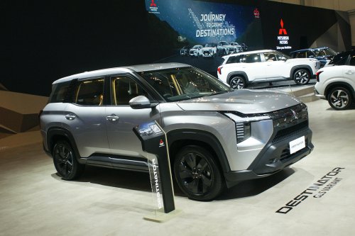mitsubishi, Mitsubishi Destinator, Destinator, Skema kredit Mitsubishi Destinator, GJAW 2025, Termurah di Keluarga Destinator, Tipe GLS Bisa Kredit Tanpa Bunga