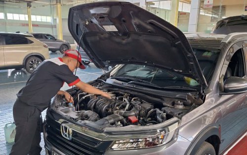 Mobil Harian Perlu Servis Besar di Akhir Tahun? Ini Jawabannya