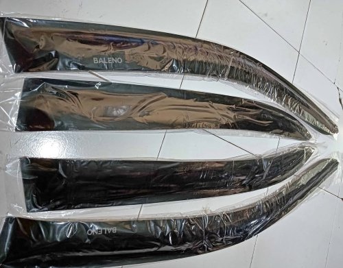 Manfaat Pasang Door Visor Mobil saat Musim Hujan ataupun Panas