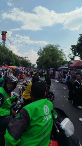 ojek online, ojol, Undang-undang Ojek Online, Upah Ojek Online, RUU Transportasi Online, Istana Bocorkan Isi RUU Transportasi Online, Singgung Pembagian Upah Pengendara Ojol