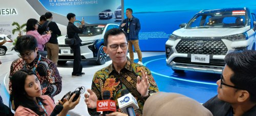 veloz, produksi mobil, veloz hybrid, Jap Ernando Demily, Toyota Veloz Lama Akan Discontinue, Strategi Fokus di Hybrid
