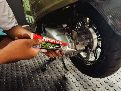 oli motul, oli gearbox matik, oli gear matic, PT Motul Indonesia Energy, Motul Scooter Gear Plus 80W-90, Motul Scooter Gear Plus 80W-90, Pelumas Khusus Gear Box Motor Matic