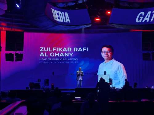 suzuki indonesia, suzuki carry, suzuki satria fu, pt suzuki indomobil sales (sis), Suzuki XL7, Suzuki Fronx, Suzuki Tutup 2025 dengan Performa Gemilang, Dominasi SUV dan Gairah Roda Dua