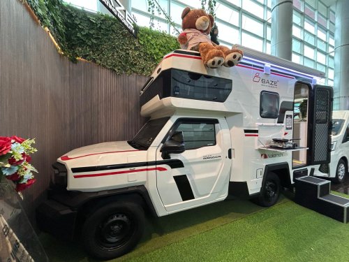Baze Sulap Toyota Hilux Rangga Jadi Camper Van Mewah di IIMS 2026