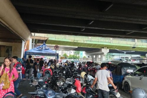 Agak Kaget,&nbsp;Rano Karno Kasih Jawab Begini Soal Parkir Liar dan PKL di Tanah Abang