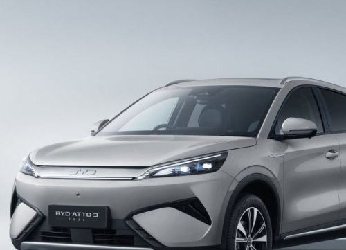 BYD Atto 3 Facelift Tampil Lebih Sporty, Masih Bisa Jalan 420 Km Sekali Cas