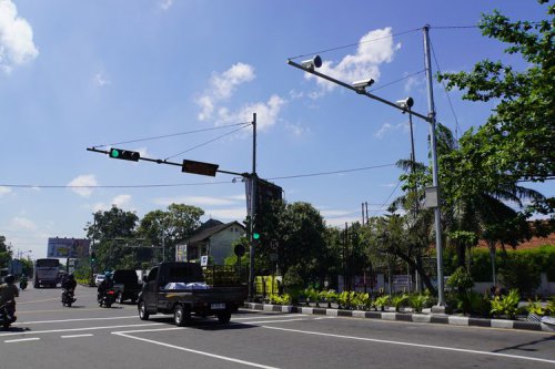 Punya Teknologi Mirip Dukun, Ada 115 Lampu Merah Sakti Terpasang di Jakarta